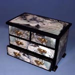 Агат. Комод.