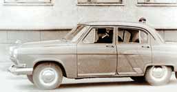 Горный освоил номер - вождение автомобиля с завязанными глазами. Контактер держит руку у него на плече. В дальнейшем Юрию Гавриловичу удалось усложнить задачу и обходиться без непосредственного контакта. 1977 год