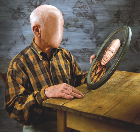 Когда-нибудь с помощью томографии мозга человека можно будет определить, разрушено ли его самосознание деменцией. 